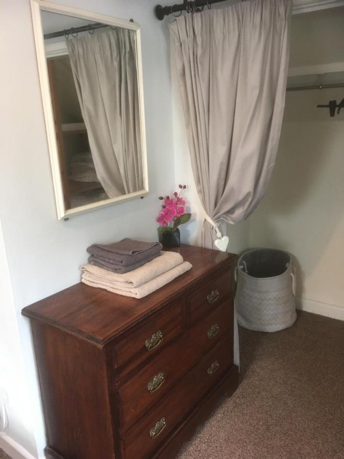 Maesnewydd Cottage Welshpool Esterno foto
